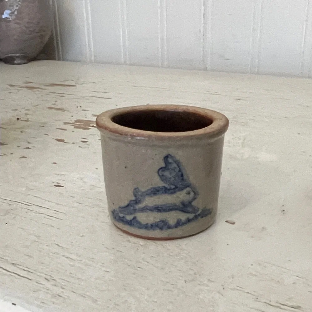 1990 Miniature Salt Glazed Stoneware Dollhouse Rabbit Bunny Crock 2
